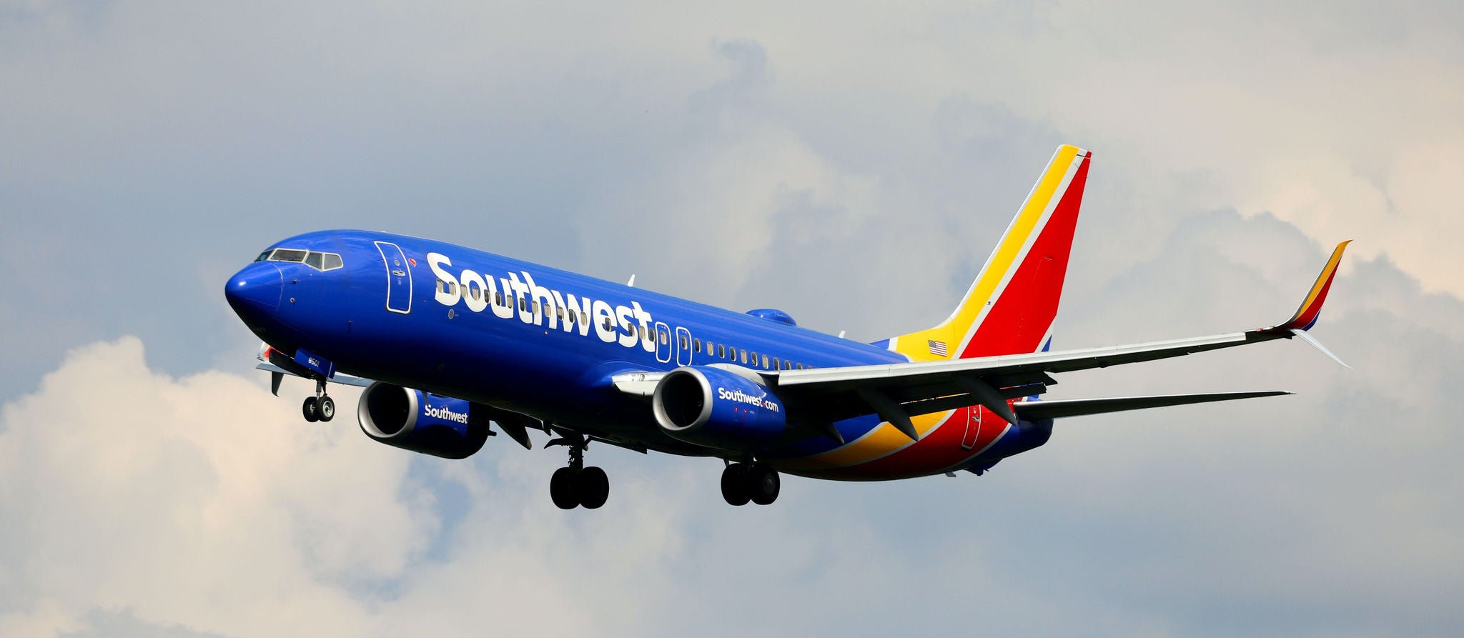 southwest airlines plane flying