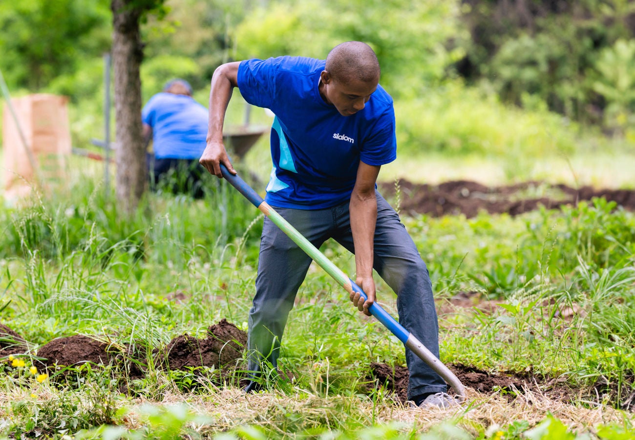 A Slalom employee volunteers his time to make the planet greener.